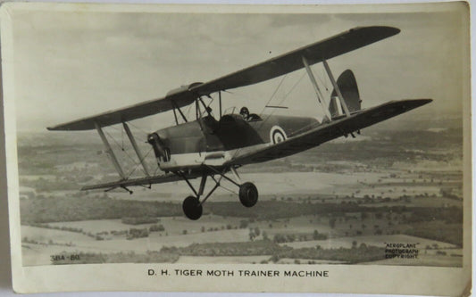 Old Postcard of D.H. Tiger Moth Trainer Machine 1941 - Ref  : 1019