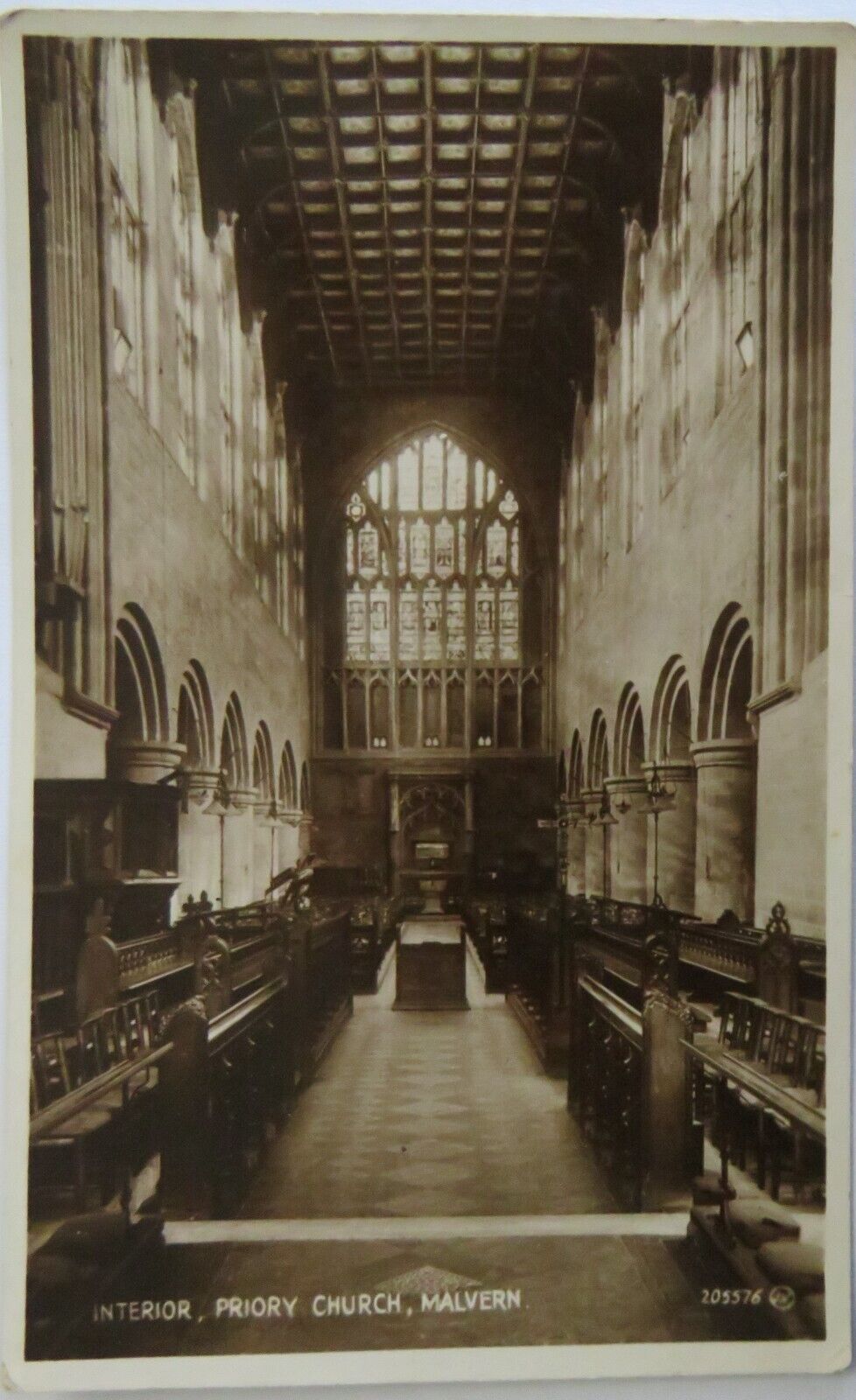 Old Postcard of Interior, Priory Church, Malvern - Ref : 1031