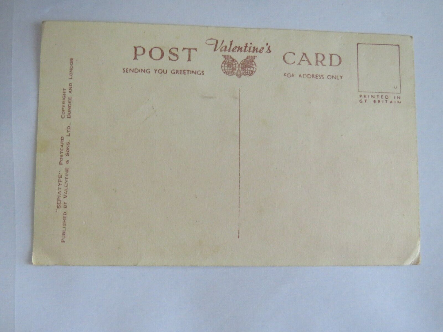 Old Postcard of Landing Catches At Harbour, Peterhead - Ref : 1022