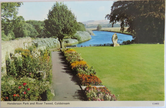 Old Postcard of Henderson Park and River Tweed, Coldstream - Ref : 1024
