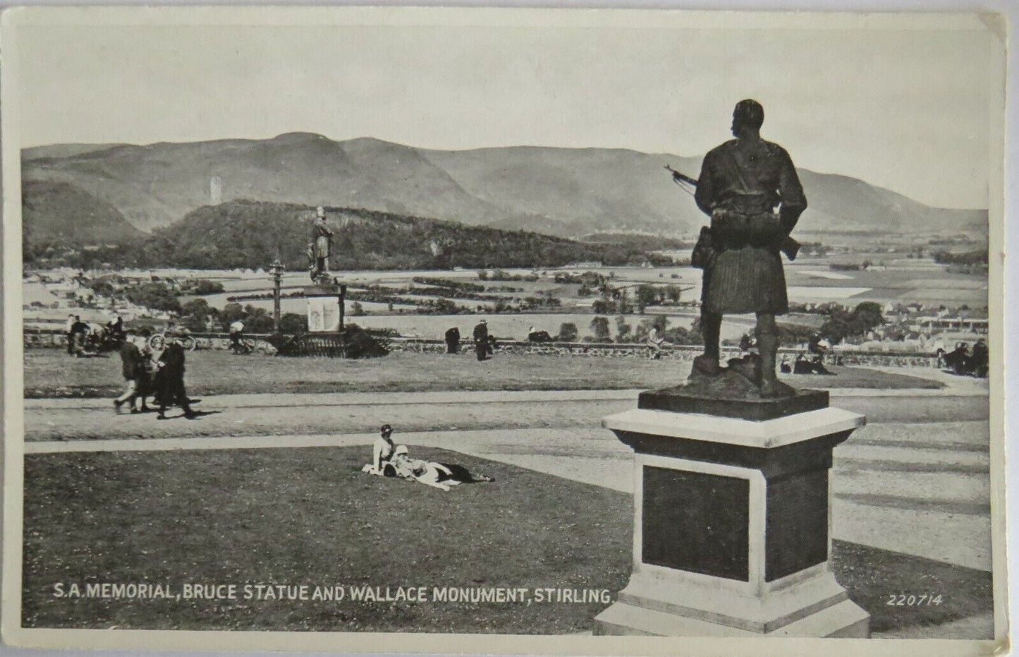 Old Postcard of S.A. Memorial Bruce Statue & Wallace Monument Stirling Ref :1042