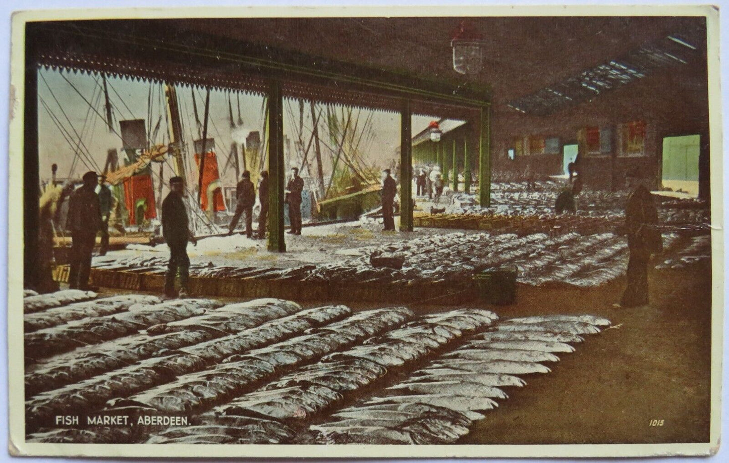 Old Postcard of The Fish Market, Aberdeen 1943