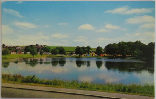 Old Postcard of Carlingwark Loch, Castle Douglas  - Ref : 1017