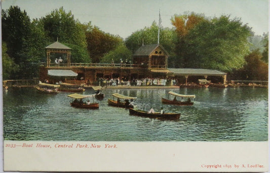 Old Postcard of Boat House, Central Park, New York -  Ref : 1013