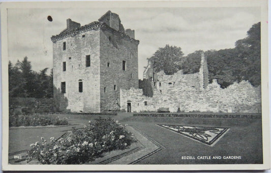 Old Postcard of Edzell Castle and Gardens - Ref : 1035