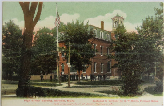 Old Postcard of High School Building, Gardiner, Maine - Ref  : 1018