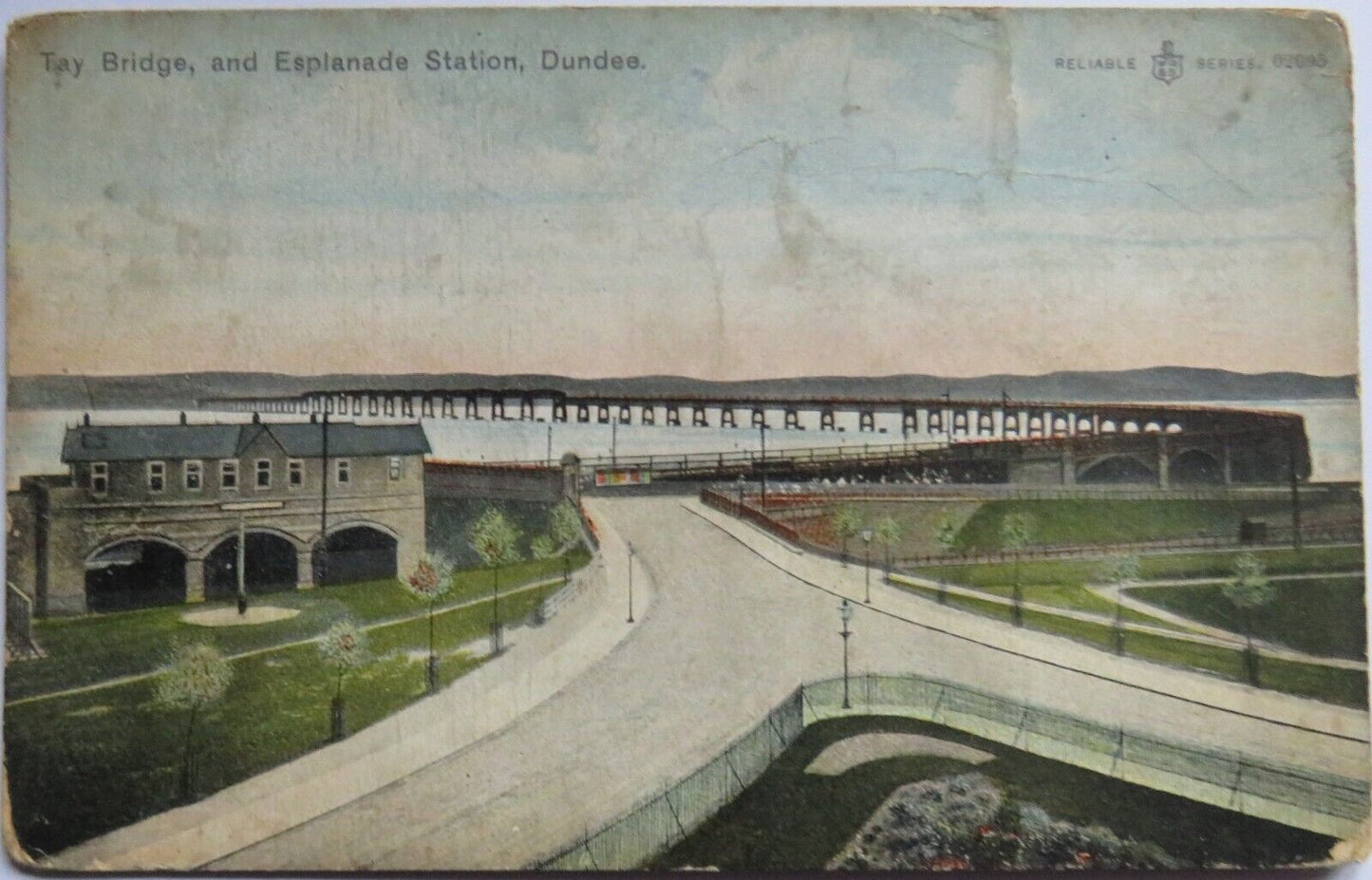 Old Postcard of Tay Bridge and Esplanade Station, Dundee 1910 - Ref : 1035