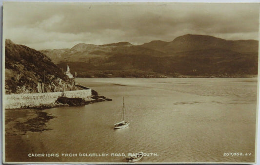 Old Postcard of Cader Idris From Dolgelley Road, Barmouth - Ref : 1011