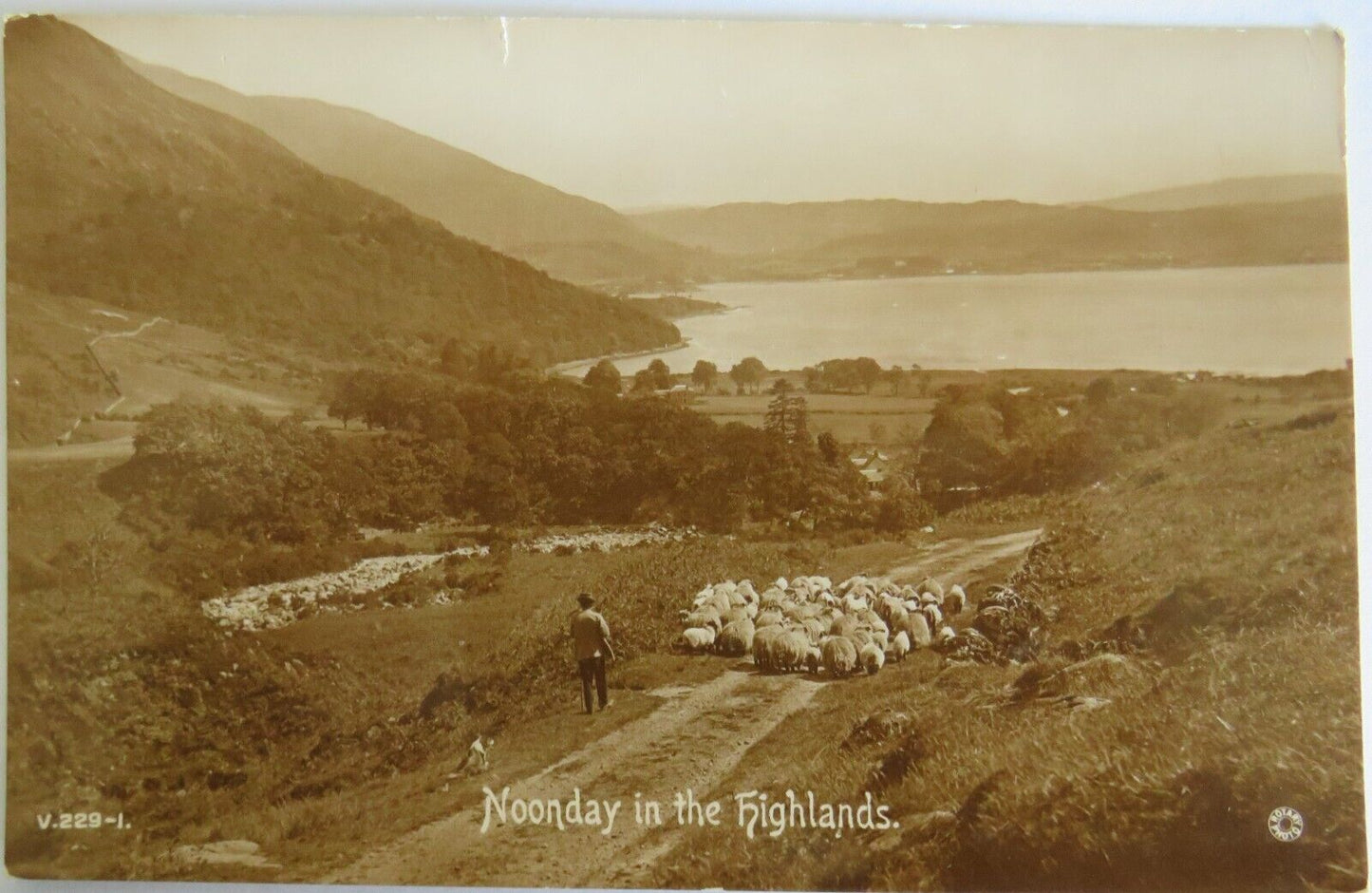 Old Postcard of Noonday In The Highlands 1930 - Ref : 1028