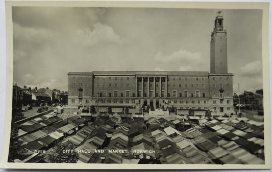 Old Postcard of City Hall and Market, Norwich
