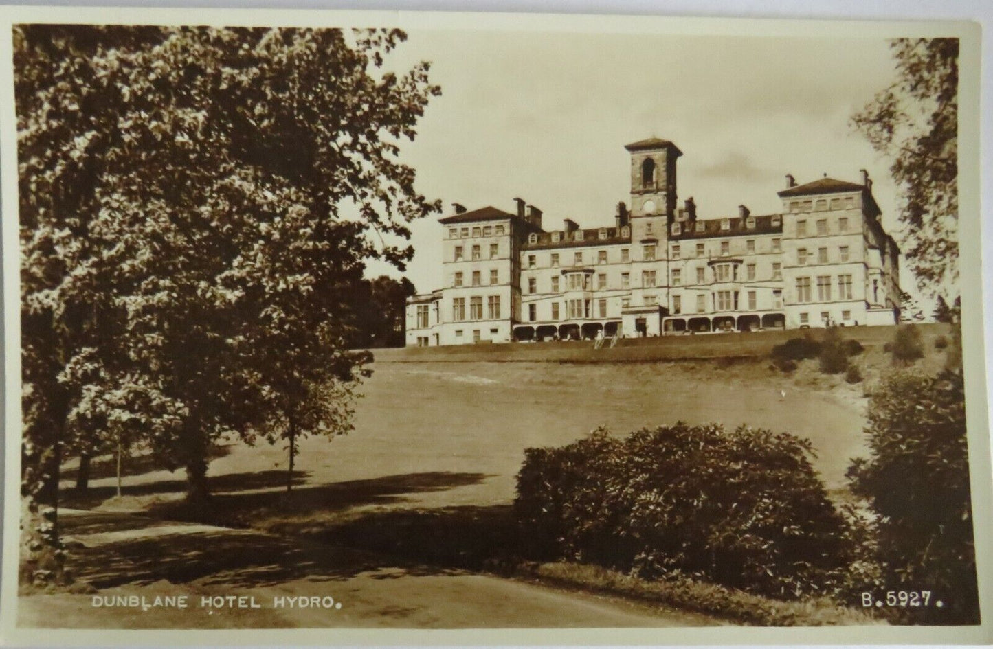 Old Postcard of Dunblane Hotel Hydro - Ref :1042