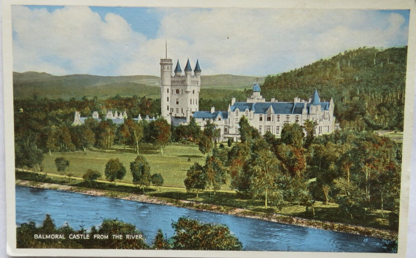 Old Postcard of Balmoral Castle From The River - Ref : 1005