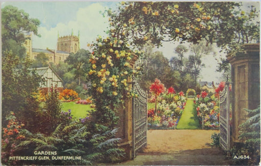 Old Postcard of Gardens Pittencrieff Glen, Dunfermline - Ref : 1024