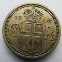 Load image into Gallery viewer, 1940 Iceland 25 Aurar Coin
