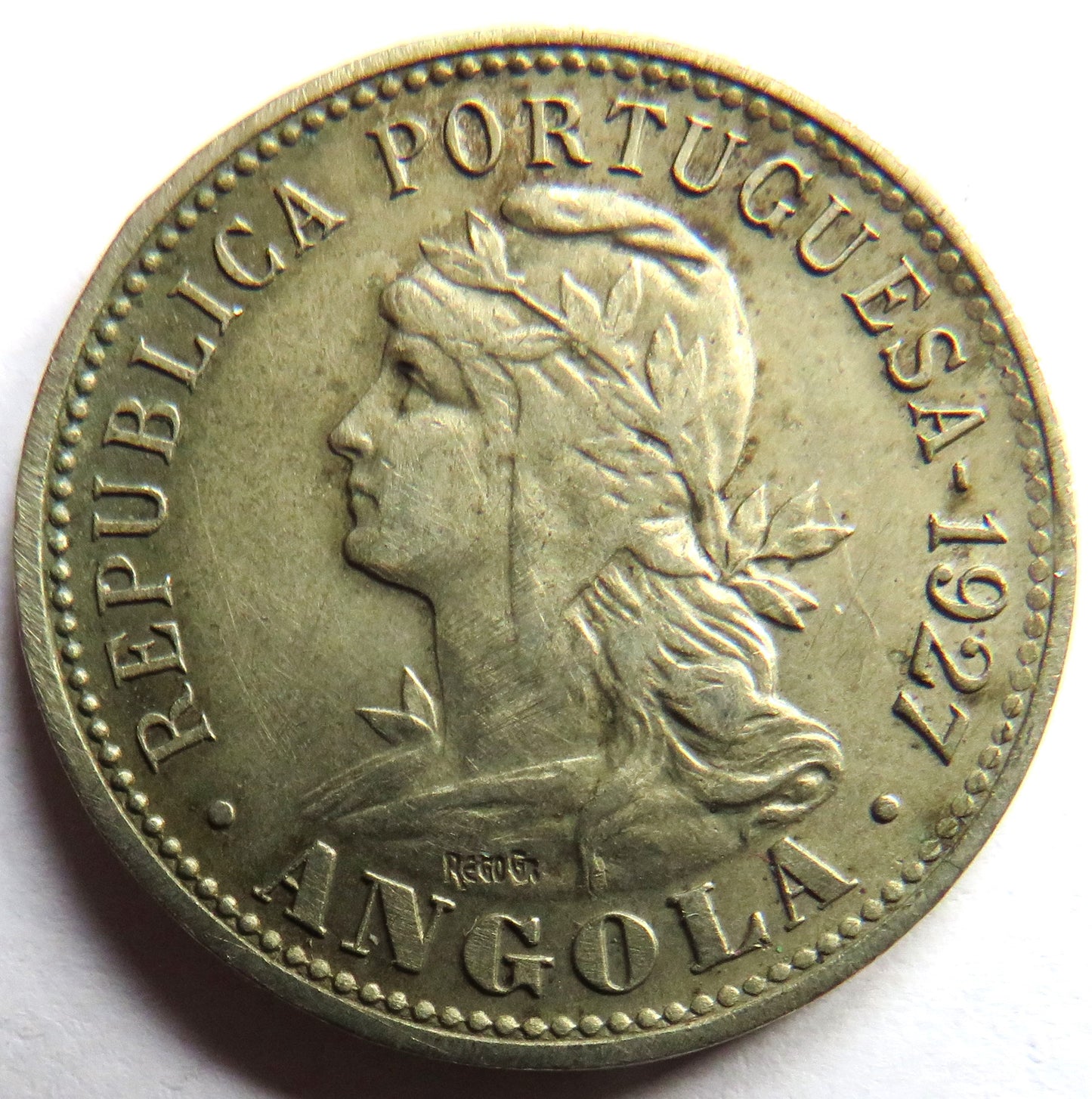 1927 Angola 20 Centavos / 4 Macutas Coin