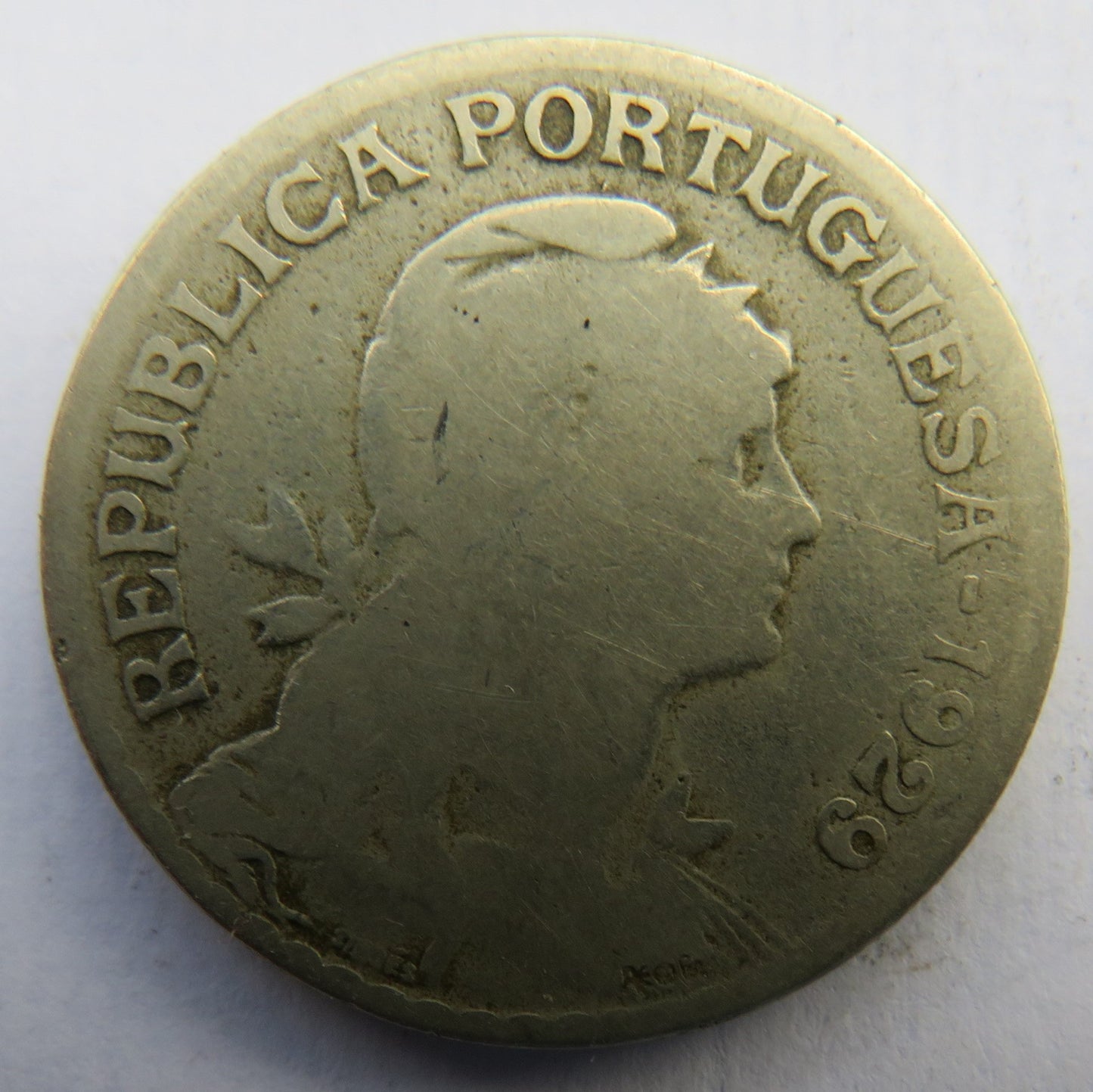 1929 Portugal One Escudo Coin