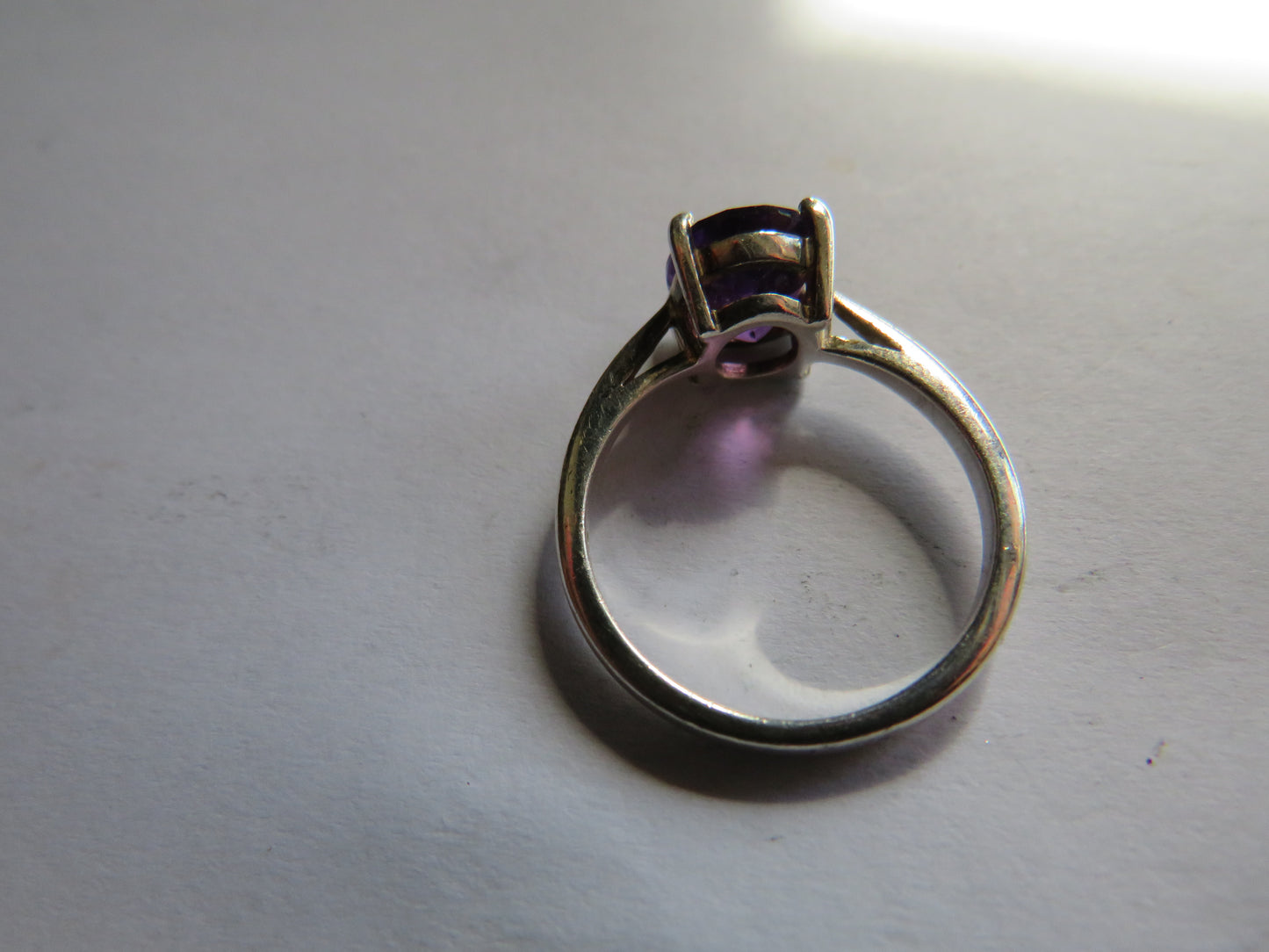 Stylish Ladies Sterling Silver & Purple Stone Ring - UK Size O & 1/2