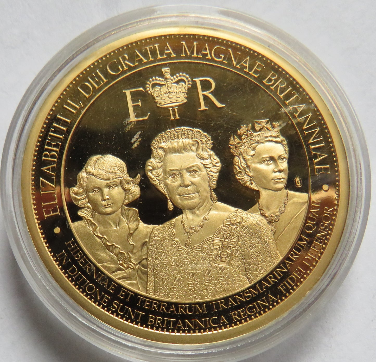 2017 Sapphire Jubilee Queen Elizabeth Commemorative Coin