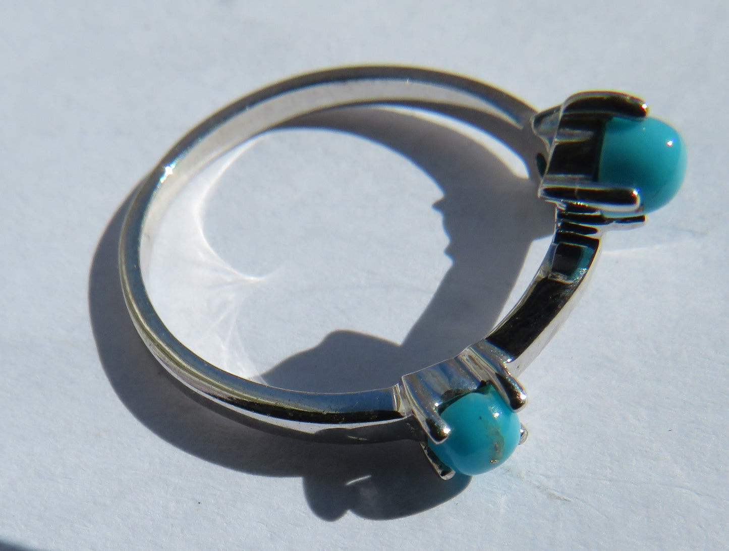 Stylish Ladies Sterling Silver & Turquoise Ring - UK Size P & 1/2