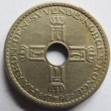Load image into Gallery viewer, 1946 Norway One Krone Coin
