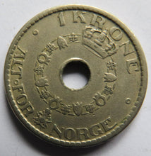 Load image into Gallery viewer, 1939 Norway One Krone Coin
