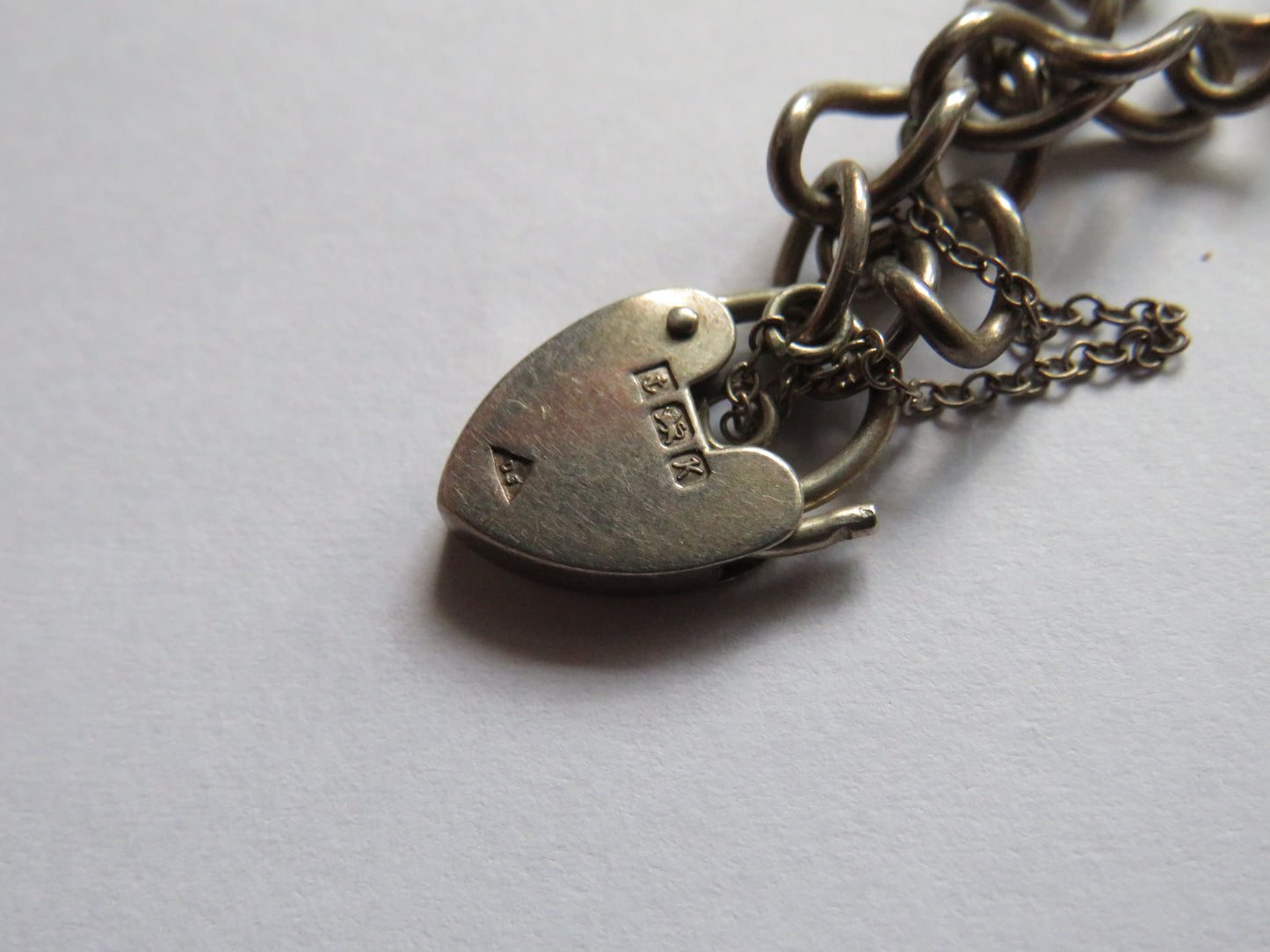 Vintage Sterling Silver Padlock Bracelet Hallmarked Birmingham 1984