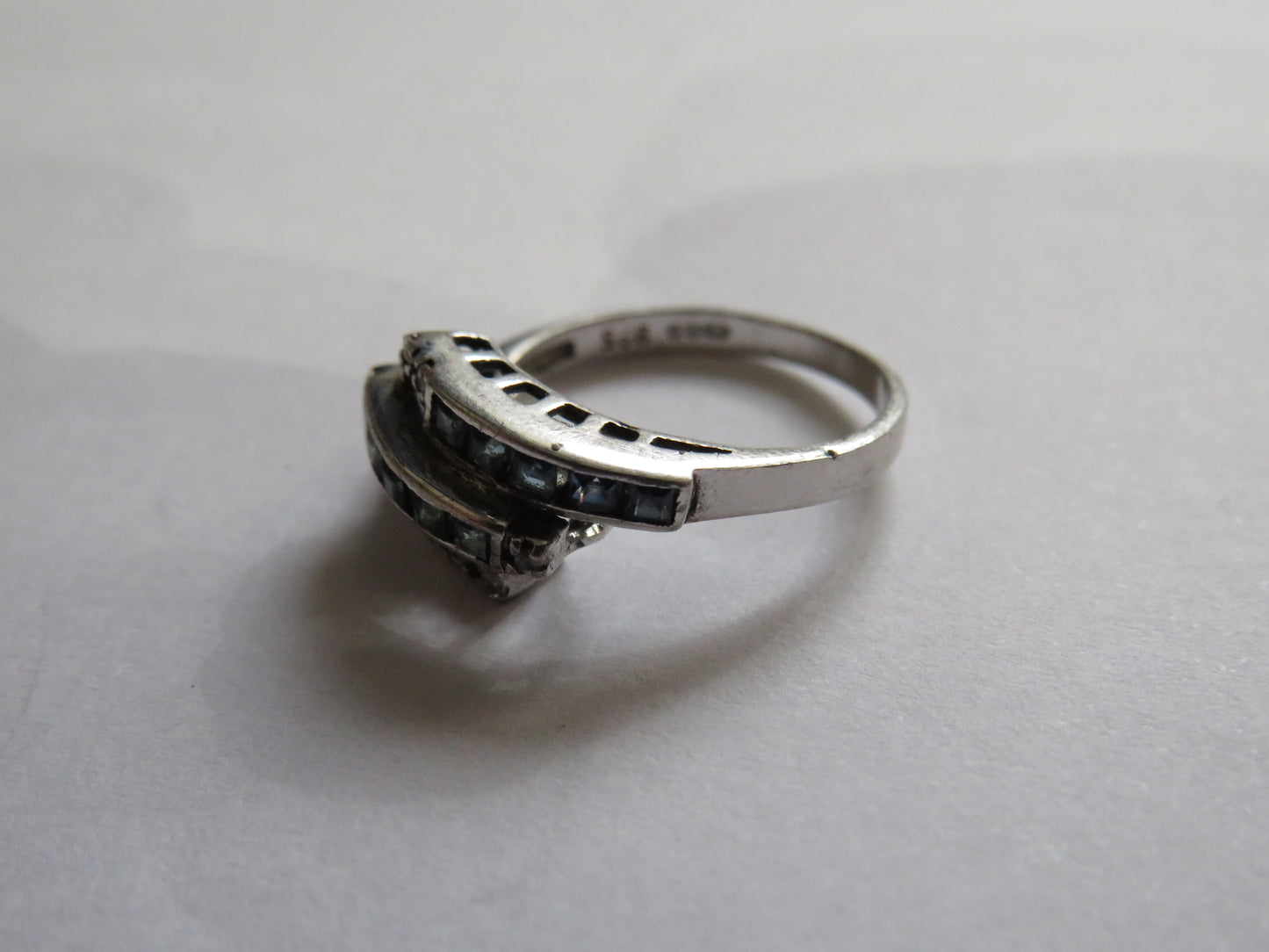 1980's Sterling Silver, Clear & Blue Stone Ring - L & 1/2