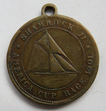 Load image into Gallery viewer, Shamrock II America Cup Race 1901 Sir Thomas Lipton / Medal

