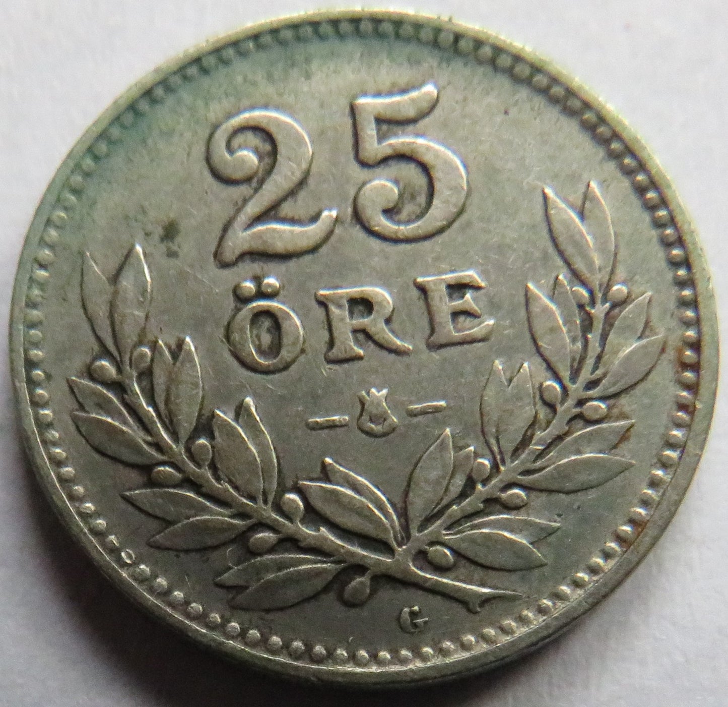 1930 Sweden Silver 25 Ore Coin