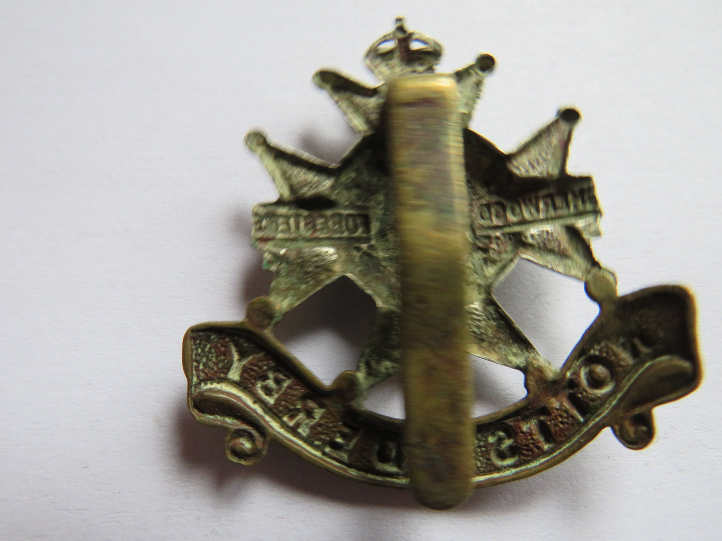 Vintage Notts & Derby Regiment Sherwood Foresters Cap Badge
