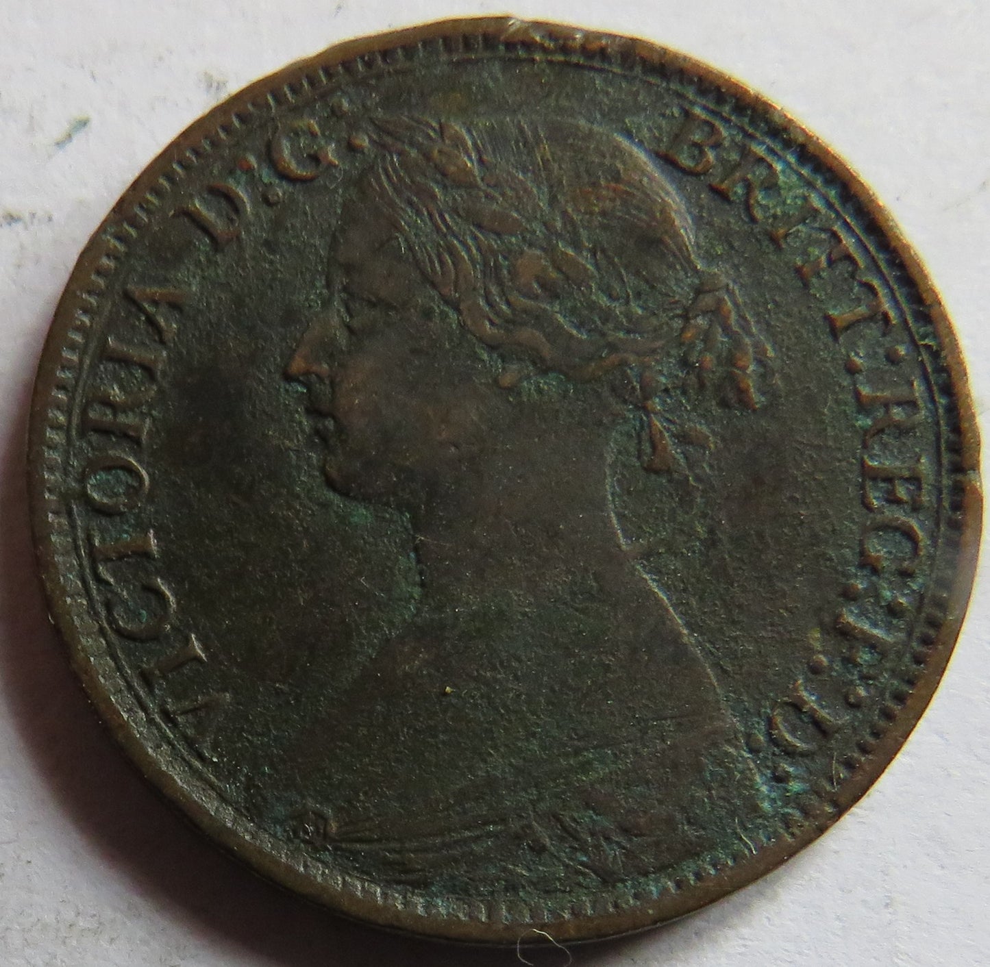 1867 Queen Victoria Bun Head Farthing Coin - Great Britain