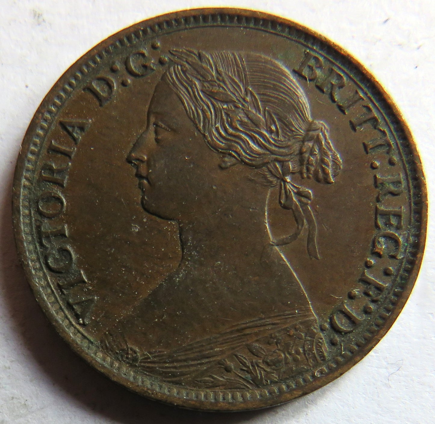 1869 Queen Victoria Bun Head Farthing Coin In Better Grade - Scarce Date