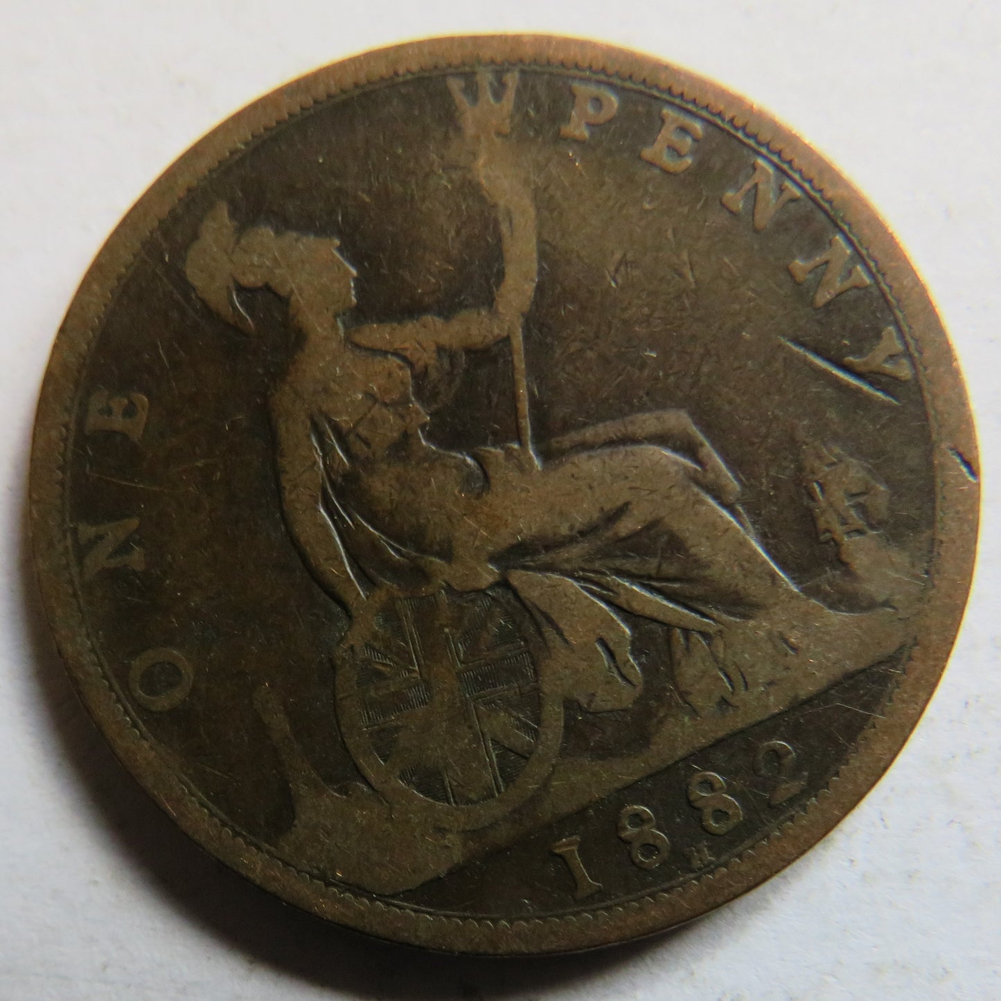 1882-H Queen Victoria Bun Head One Penny Coin - Great Britain