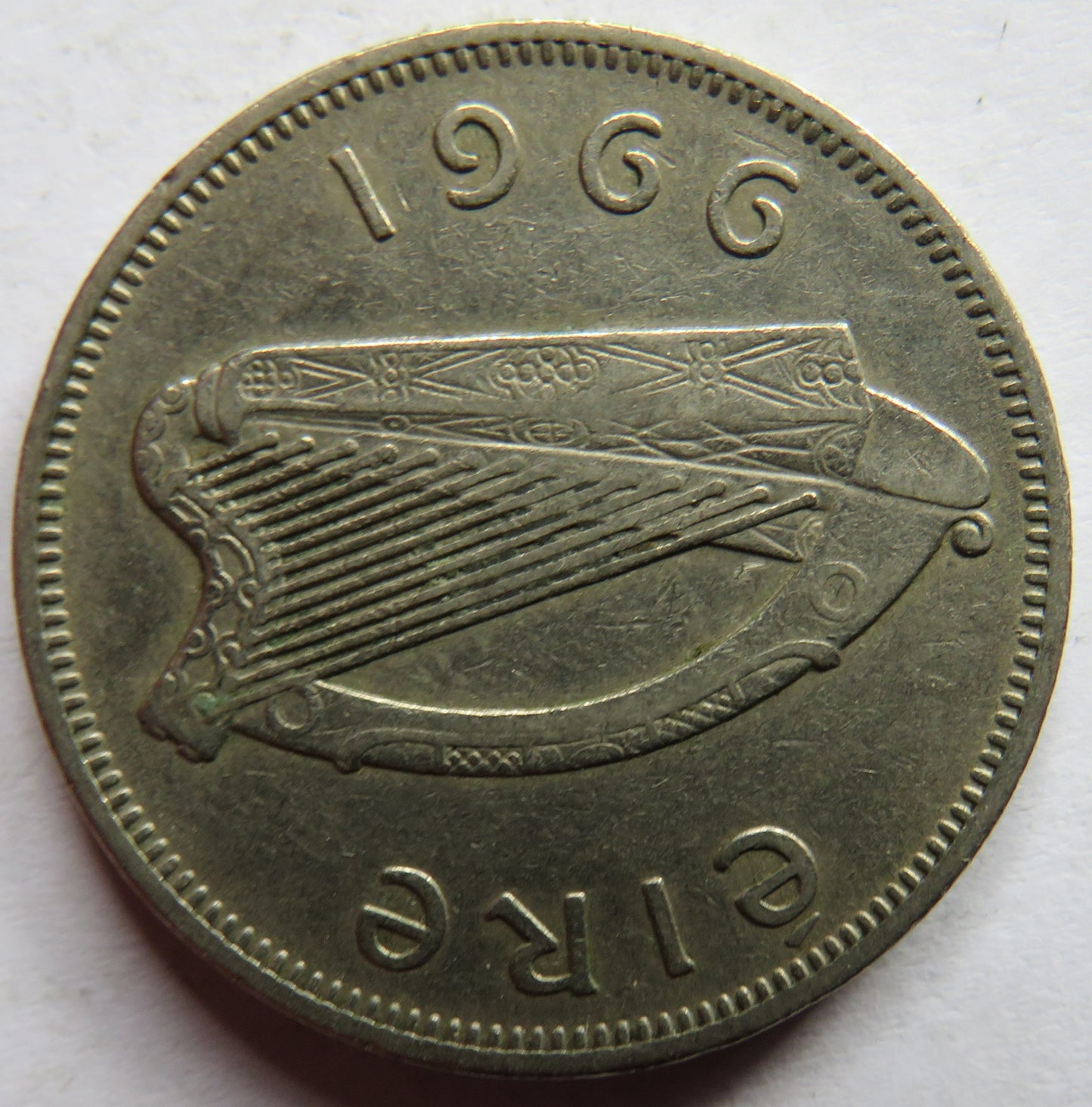 1966 Ireland Eire Florin / 2 Shillings Coin
