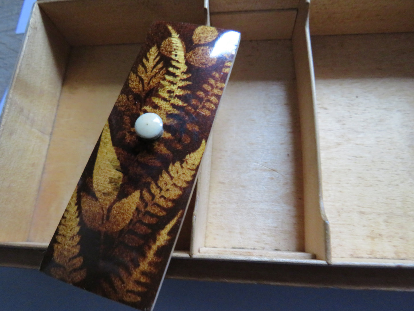 Good Quality Antique Mauchline Fern Ware Box