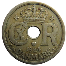 Load image into Gallery viewer, 1924 Denmark 25 Ore Coin
