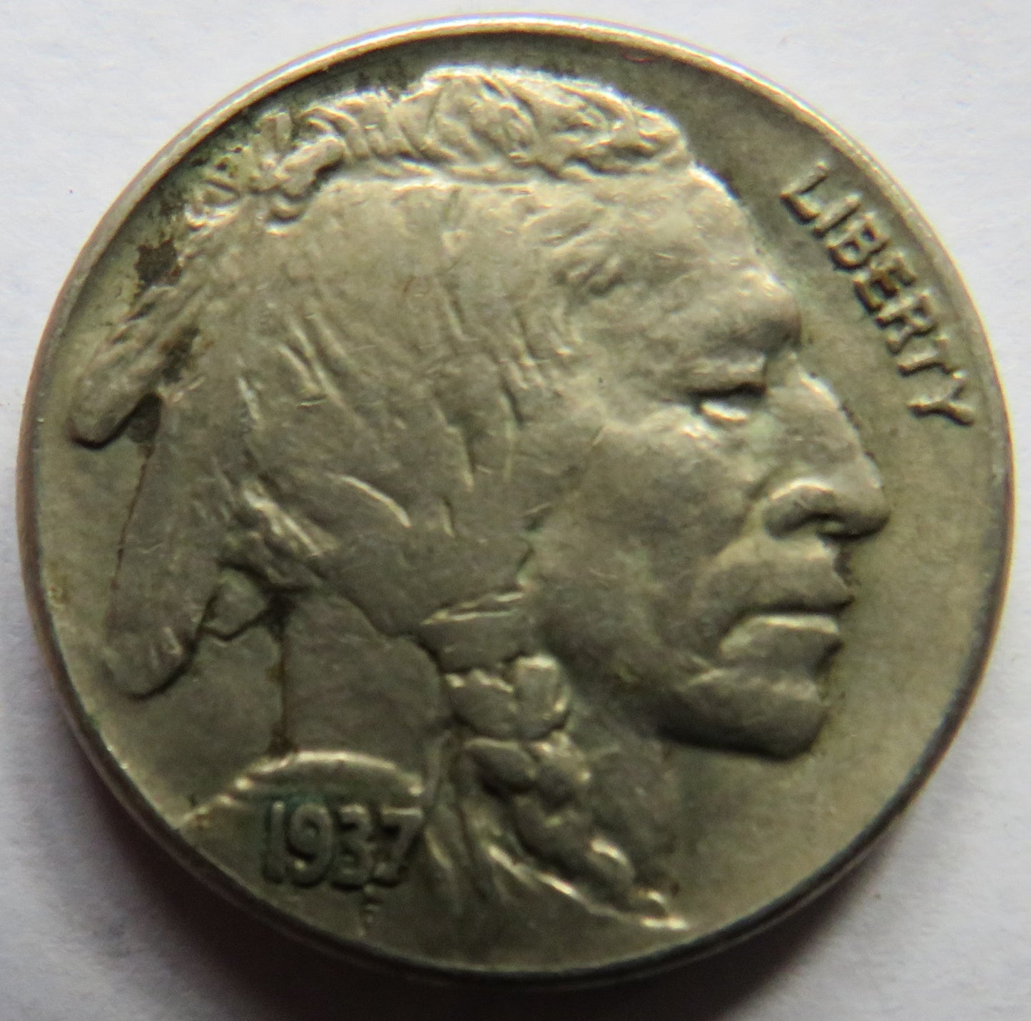 1937 USA Buffalo Nickel / 5 Cents Coin