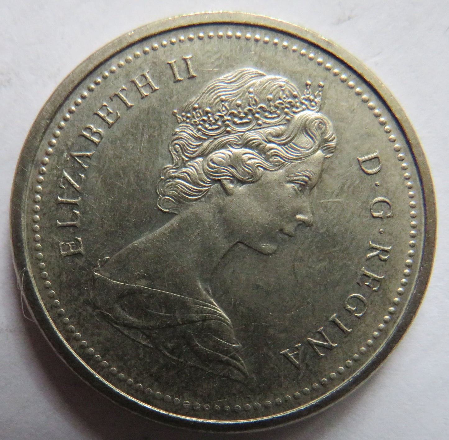 1975 Queen Elizabeth II Canada $1 One Dollar Coin