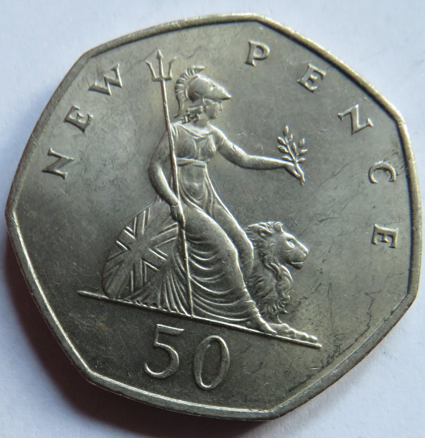 1969 Queen Elizabeth II 50p Fifty Pence Coin - Great Britain