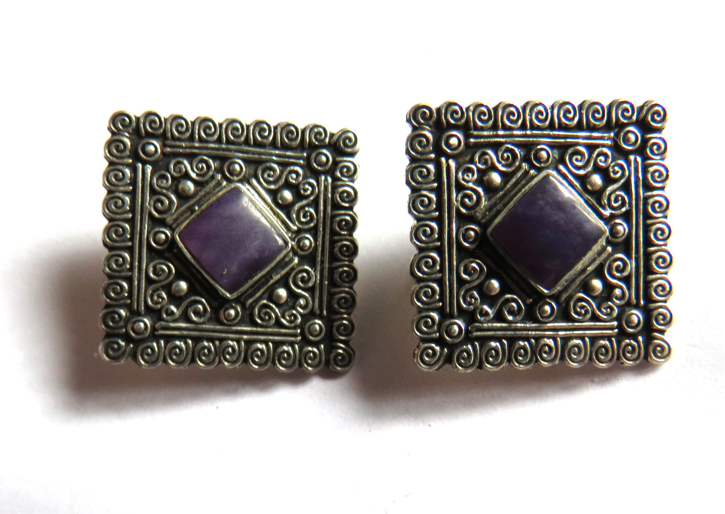 Vintage Ladies Silver & Purple Stone Clip On Earrings
