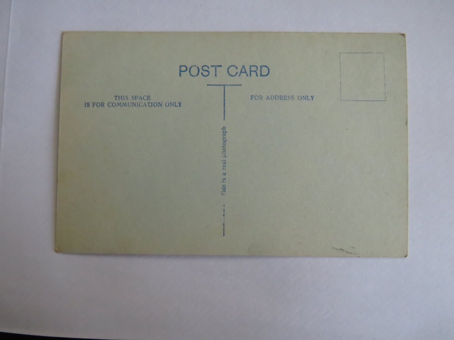 Vintage Postcard Of West Front Holyrood Palace, Edinburgh