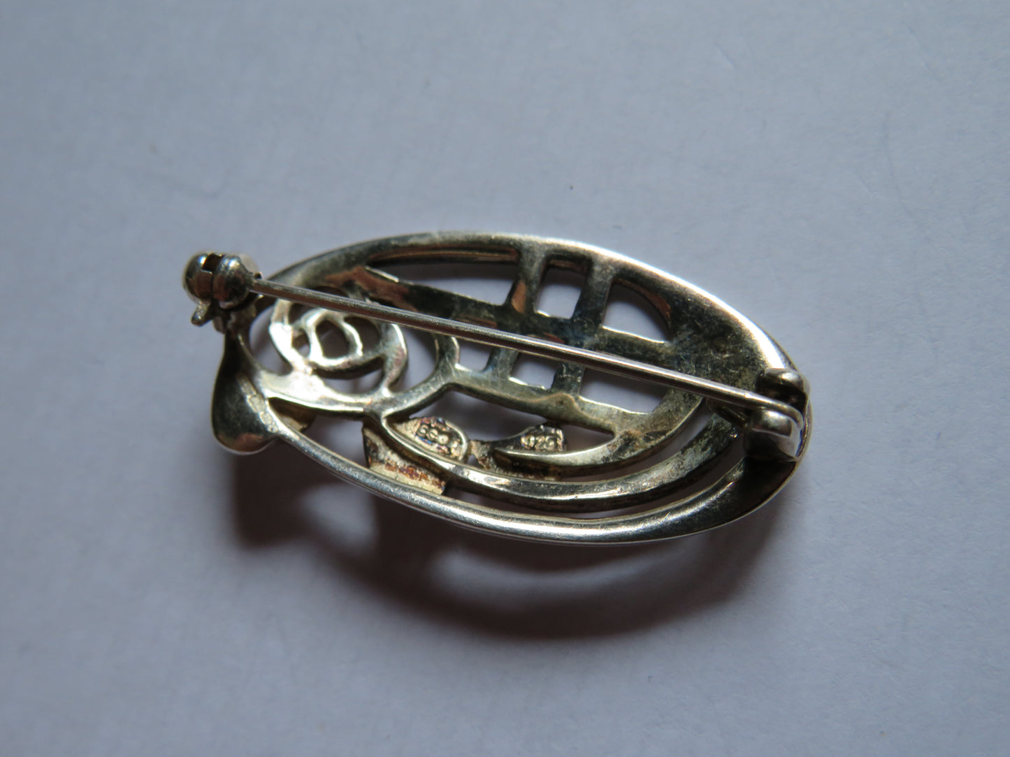 Sterling Silver Ladies Brooch In Style of Charles Rennie Mackintosh