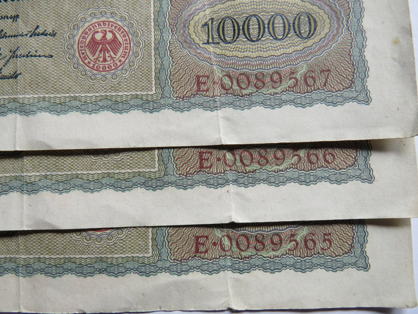 3 Consecutive1922 Germany 10000 Mark Banknotes
