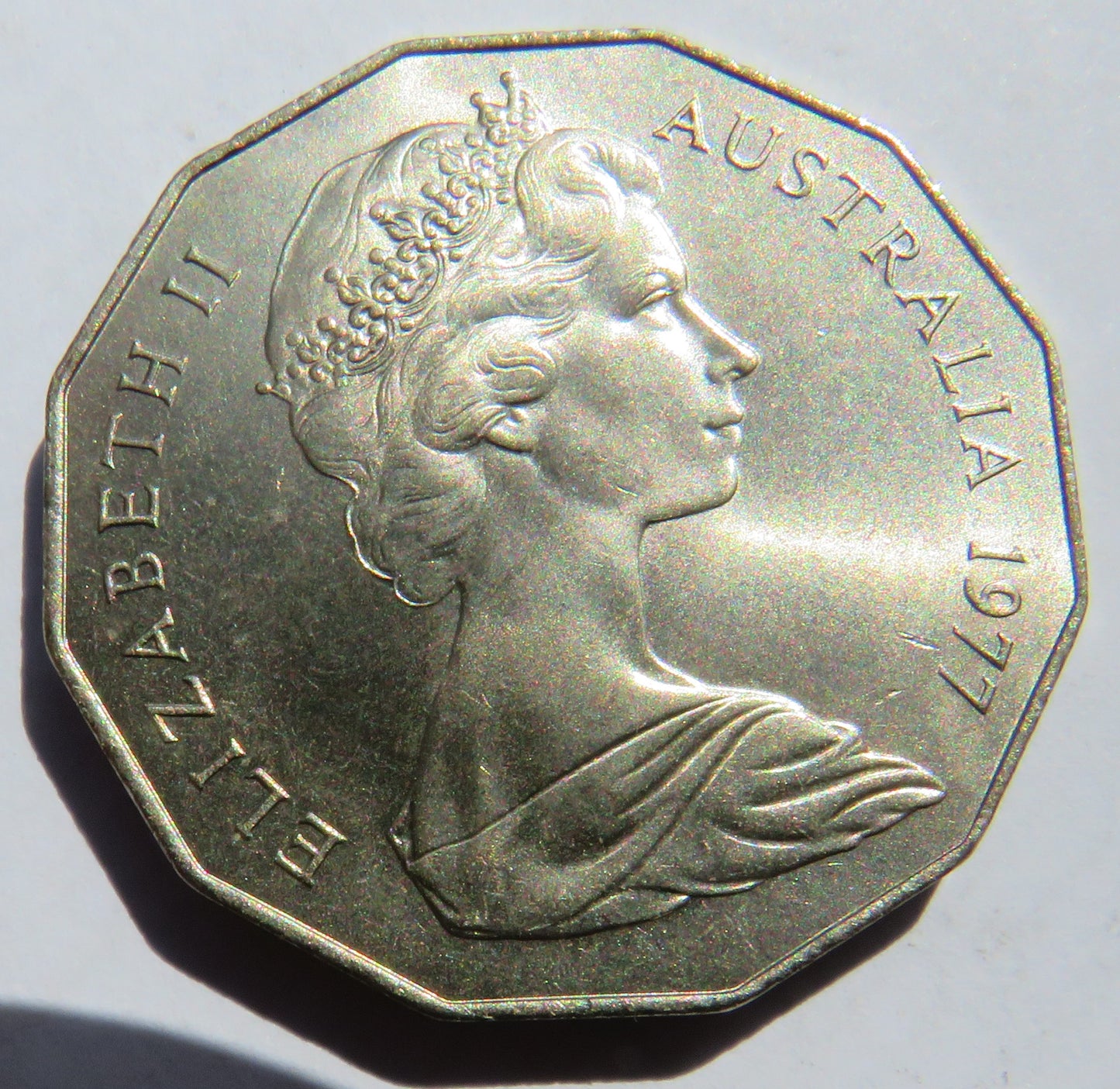 1977 Queen Elizabeth II Australia 50 Cents Coin Silver Jubilee