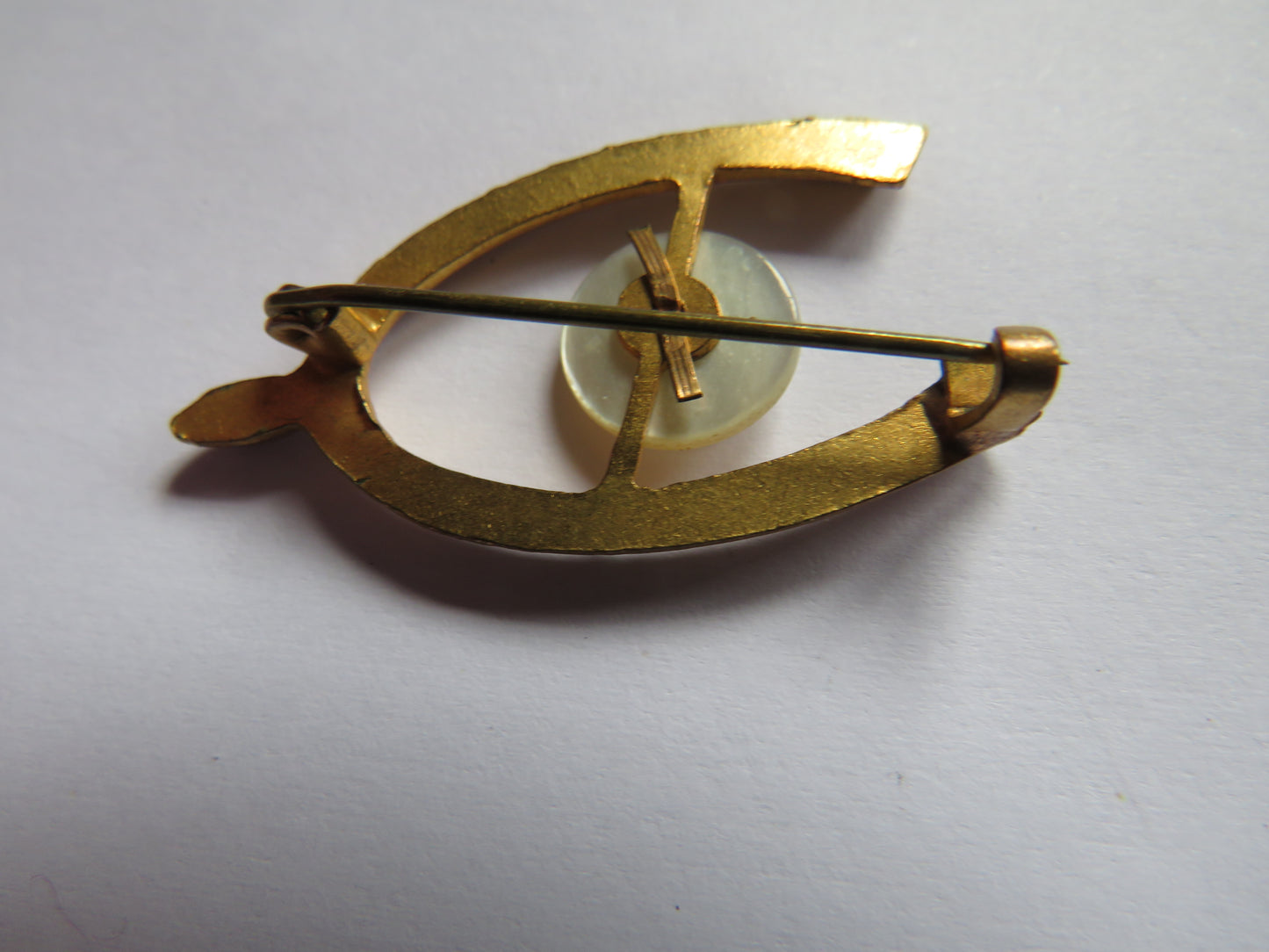 Vintage Isle of Man Wishbone Souvenir Brooch / Badge
