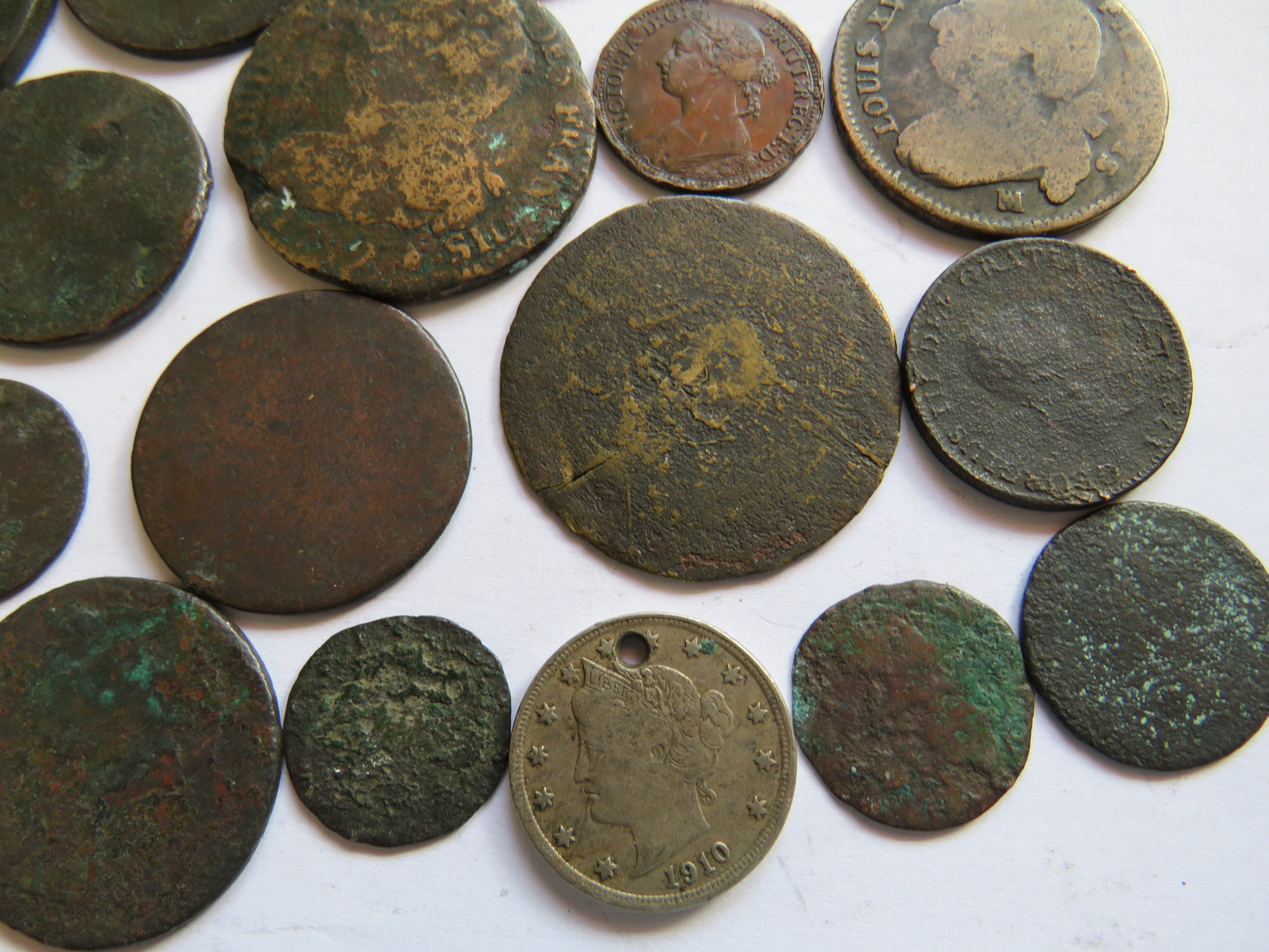 Small Interesting Lot of Old Coins Inc Georgian, Scottish Coppers etc