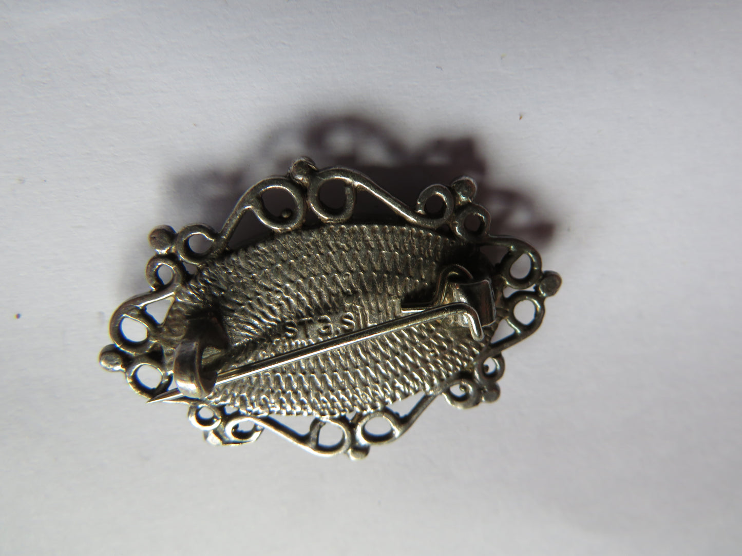 Vintage Ladies Sterling Silver & Shell Brooch