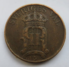 Load image into Gallery viewer, 1906 Sweden 5 Ore Coin
