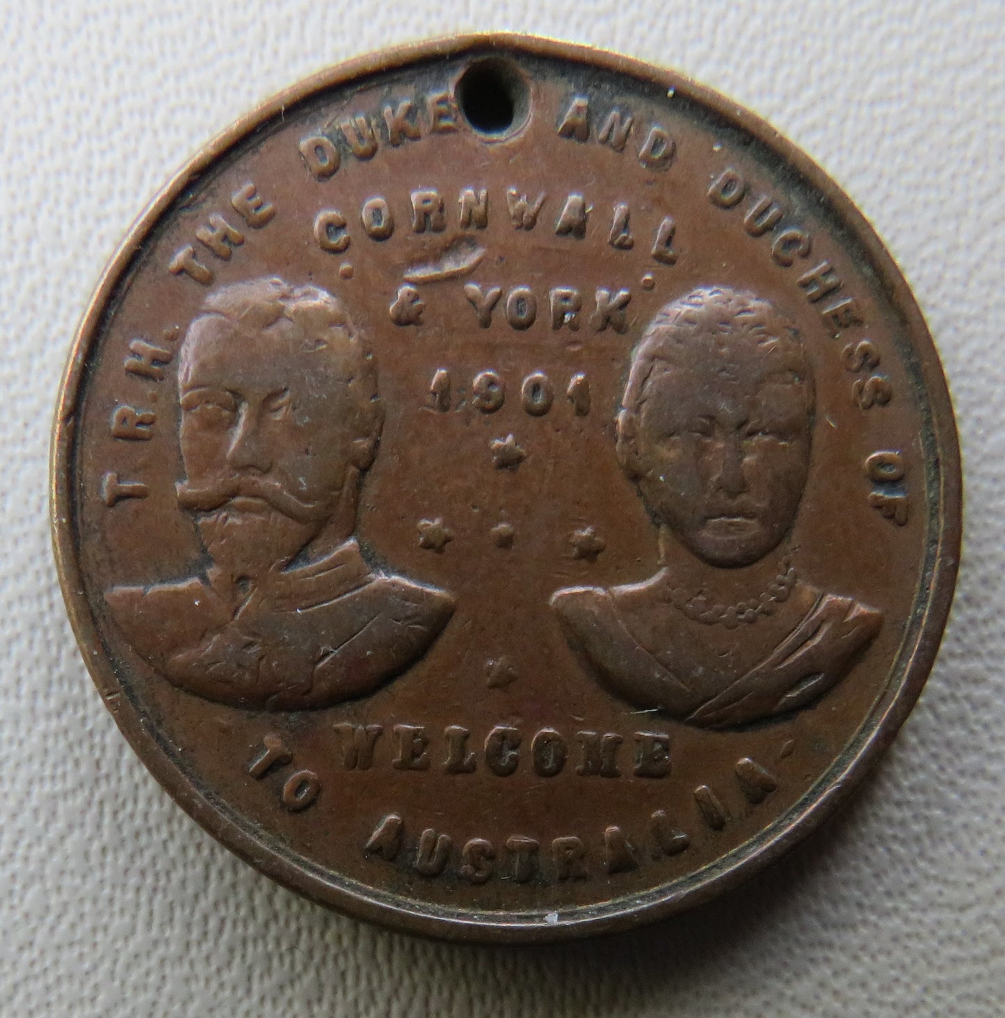 T.R.H The Duke and Duchess of Cornwall & York Welcome Tot Australia 1901 Medal King Edward VII