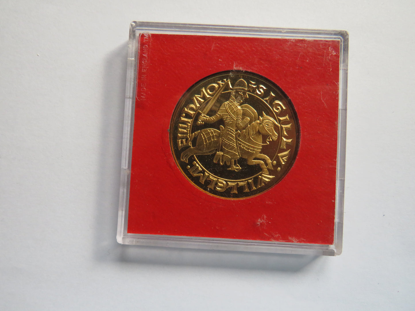 Leeds Castle Solid Proof Cased Medallion
